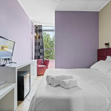 Relax Hotel