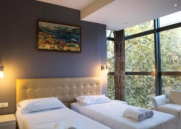 Relax 3* טיראנה