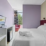 Relax מלון
