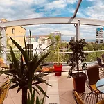 Relax 3* Τίρανα