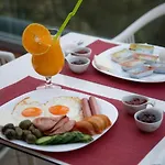 Relax Ξενοδοχείο Τίρανα