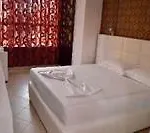 Relax Ξενοδοχείο Τίρανα