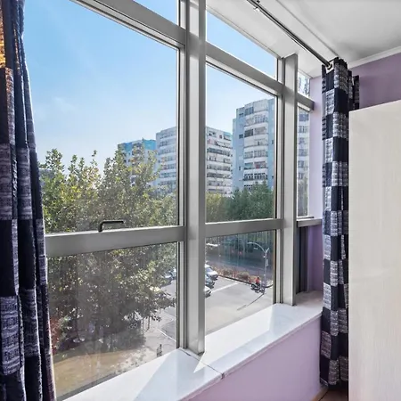 ホテル リラックス ティラナ