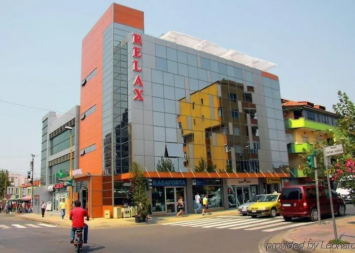 瑞拉克斯酒店 3*