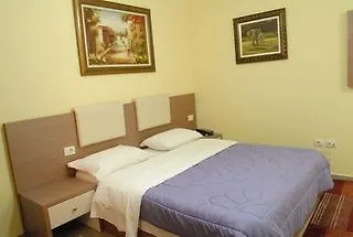 瑞拉克斯酒店 酒店 3*